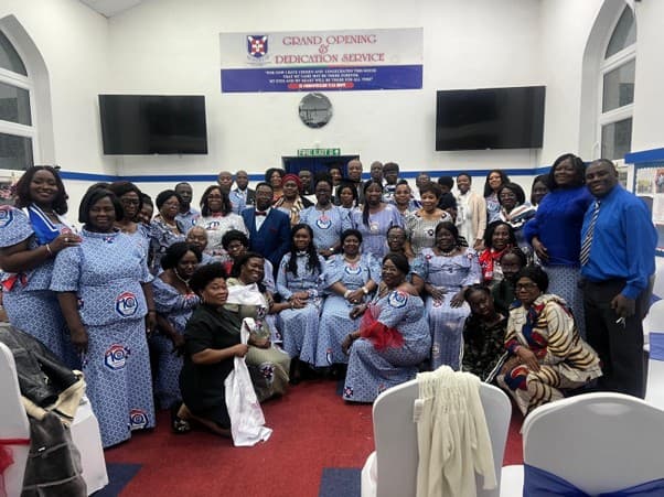 Worshipers Praising